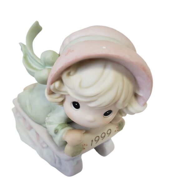 Precious Moments Slide Into The Next Millenium With Joy 1999 Annual Figurine Vtg - Picture 3 of 11